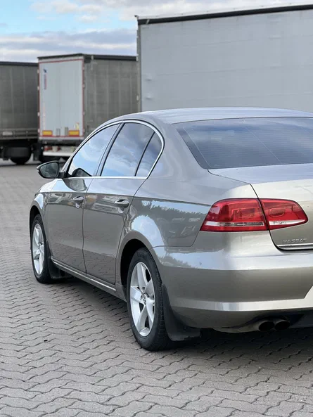 Volkswagen Passat 2012