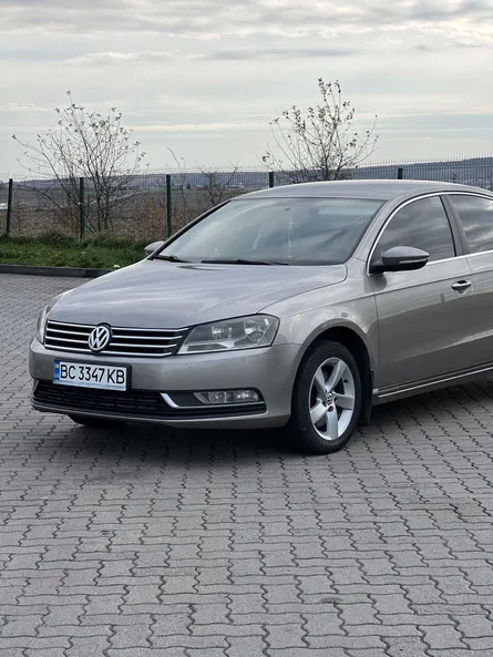 Volkswagen Passat 2012