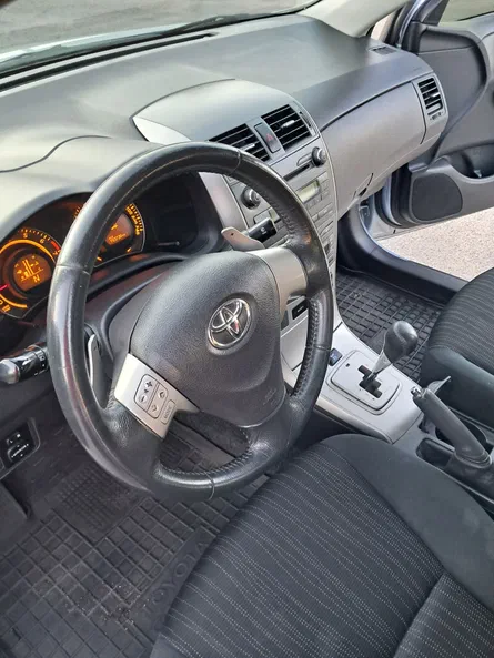 Toyota Corolla 2008 - 12