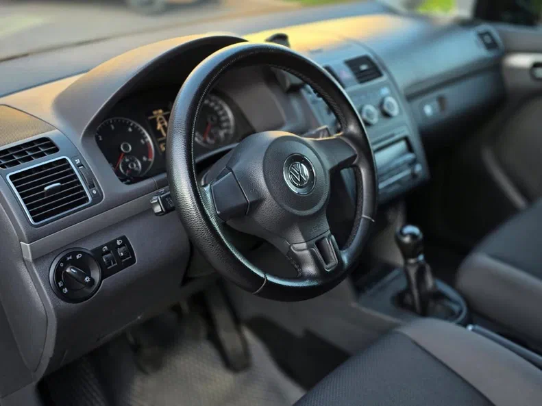 Volkswagen Touran 2013