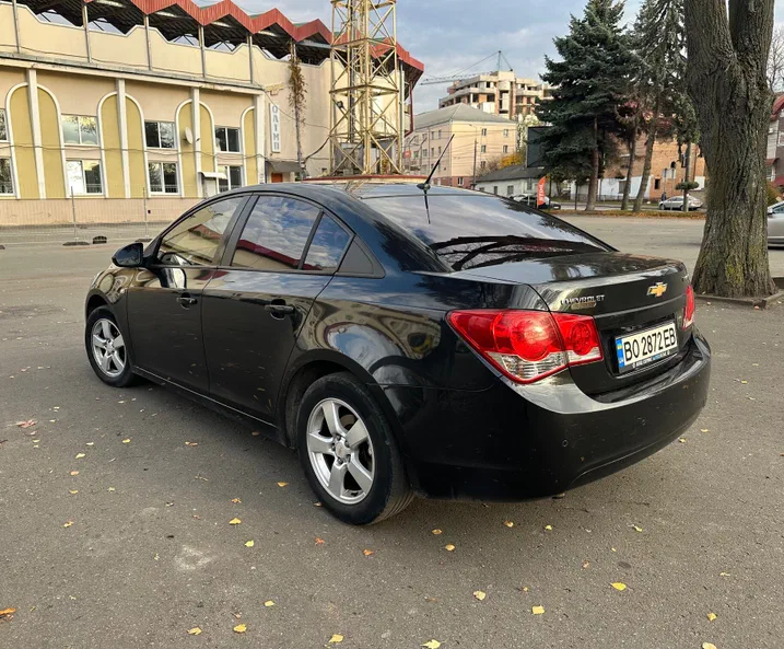Chevrolet Cruze 2009 - 10