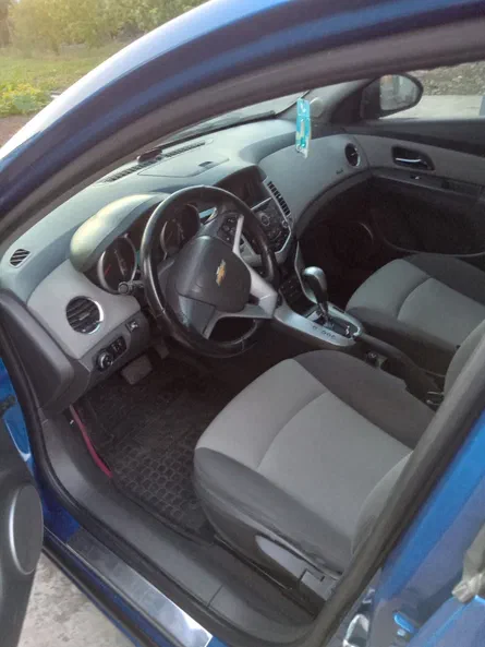 Chevrolet Cruze 2010 - 5