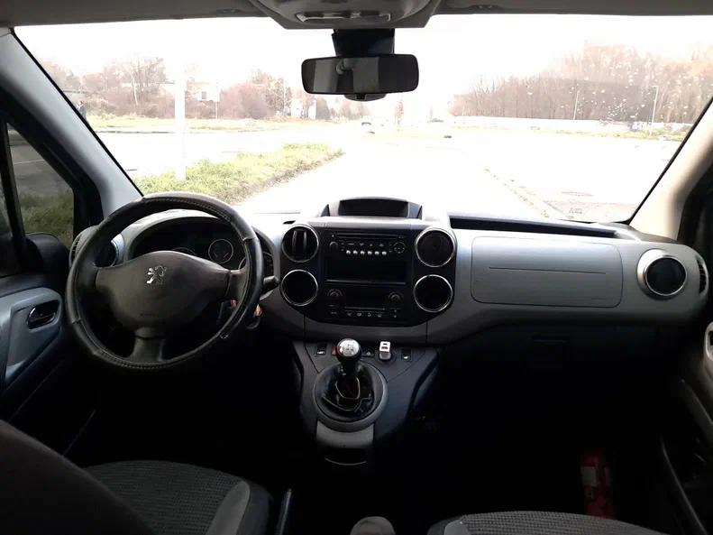 Peugeot Partner 2010 - 8