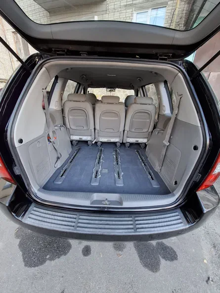 Kia Carnival 2009 - 29