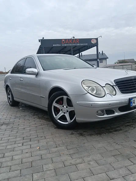 Mercedes-Benz E-Клас 2003 - 8