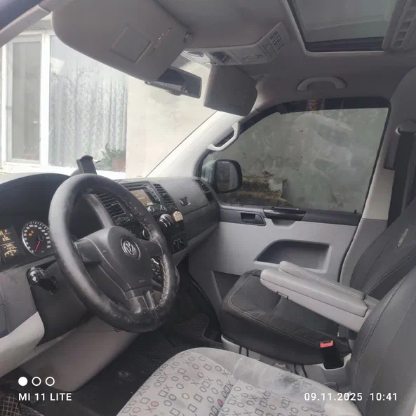 Volkswagen T5 2010 - 12