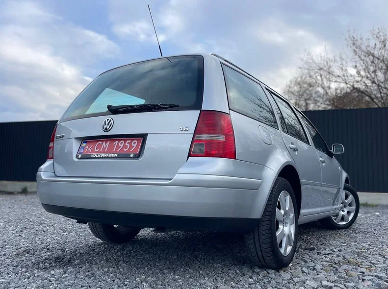 Volkswagen Golf 2004 - 24