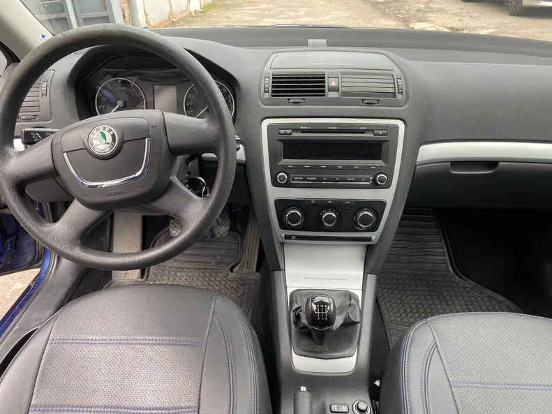 Skoda Octavia 2010 - 9