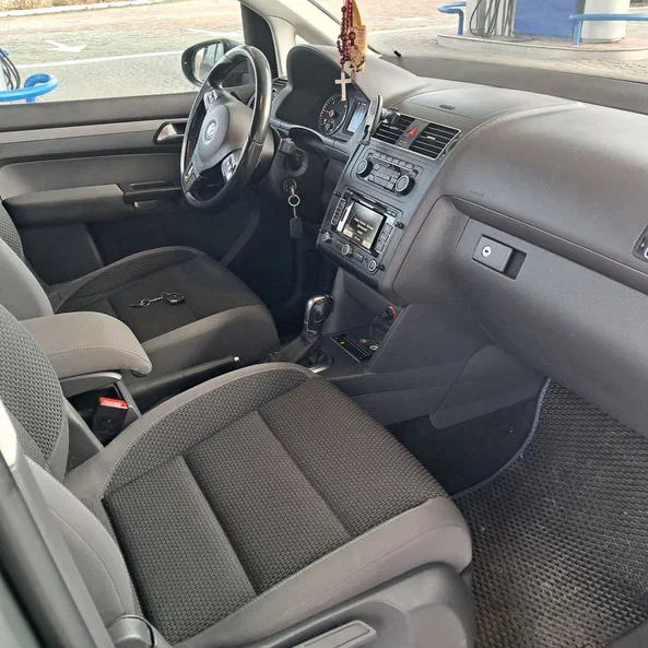 Volkswagen Touran 2011 - 8