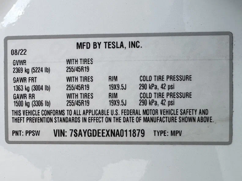 Tesla Model Y 2022 - 14