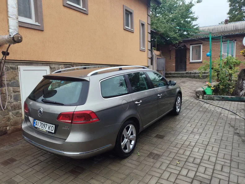 Volkswagen Passat 2012 - 8
