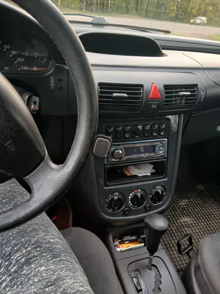 Mercedes-Benz Vaneo 2003