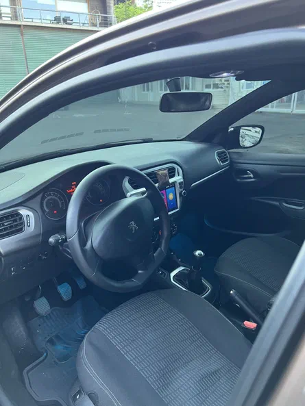 Peugeot 301 2016 - 8