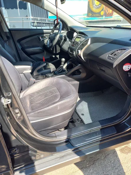 Hyundai ix35 2010 - 11