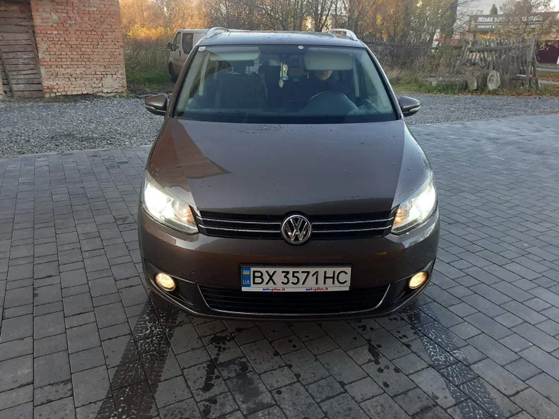 Volkswagen Touran 2012