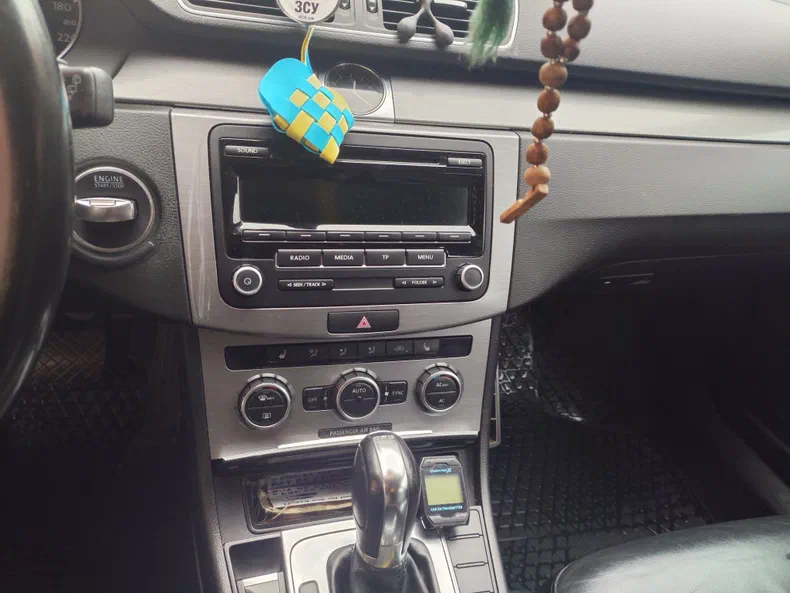 Volkswagen Passat 2012 - 5