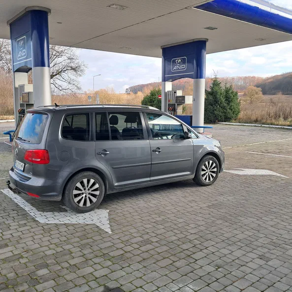 Volkswagen Touran 2011 - 13