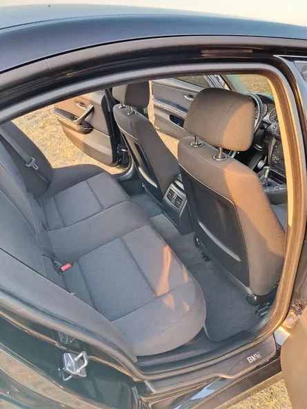 BMW 3 серія 2009 - 6