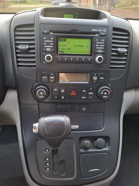 Kia Carnival 2009 - 25