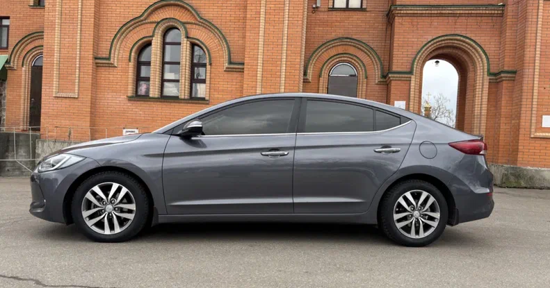 Hyundai Elantra 2018