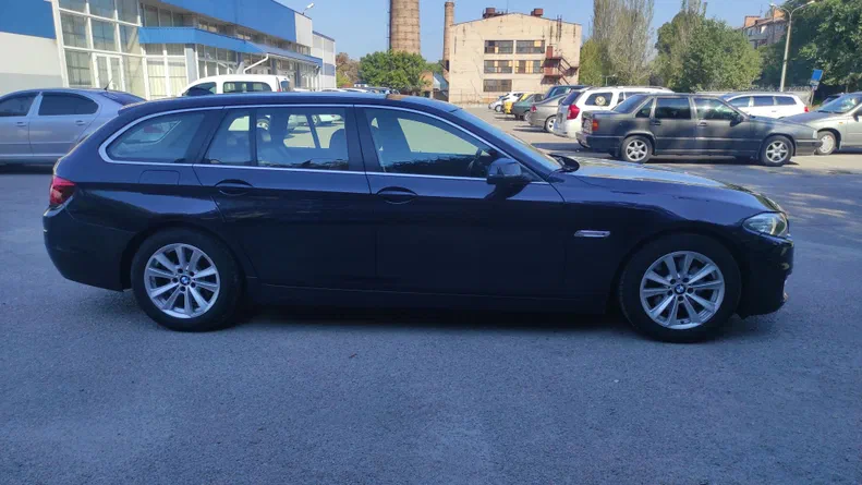 BMW 5 серии 2017