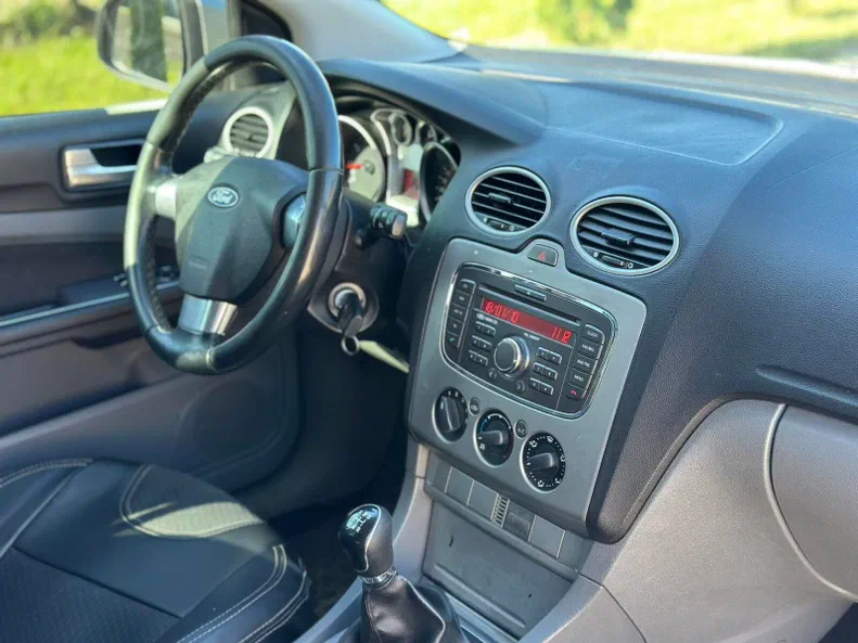 Ford Focus 2010 - 7