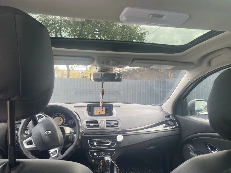 Renault Megane 2011 - 6