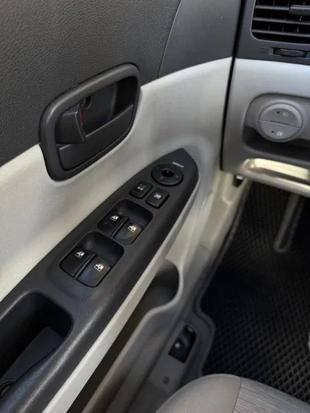 Hyundai Accent 2008 - 7