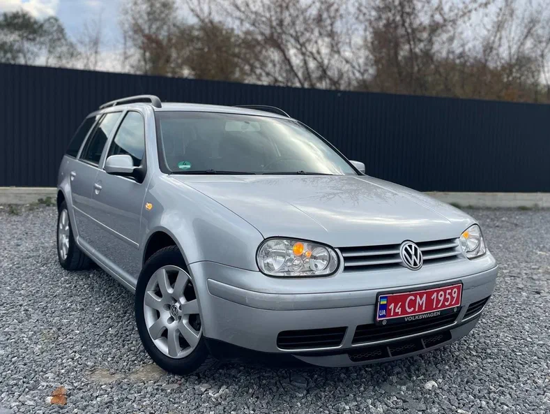 Volkswagen Golf 2004