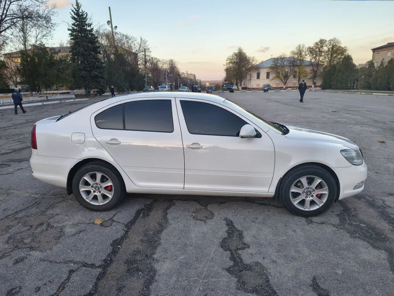 Skoda Octavia 2011 - 8