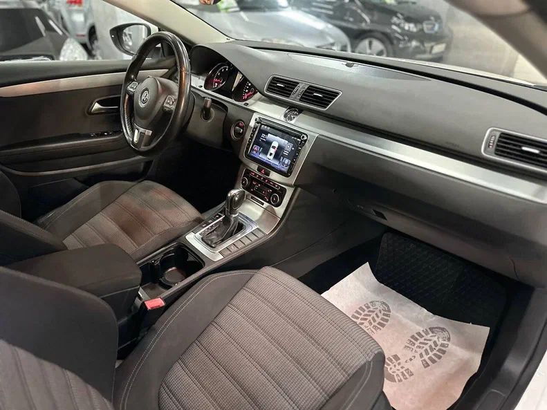 Volkswagen Passat 2011 - 6