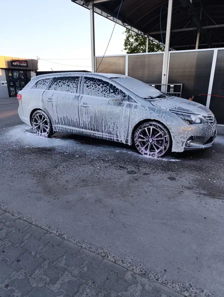 Toyota Avensis 2013 - 7