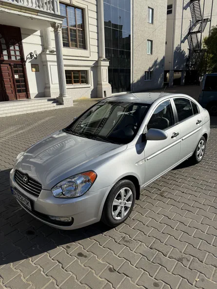 Hyundai Accent 2008 - 13