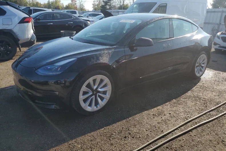 Tesla Model 3 2022