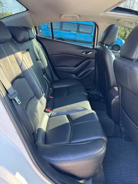 Mazda 3 2017 - 9
