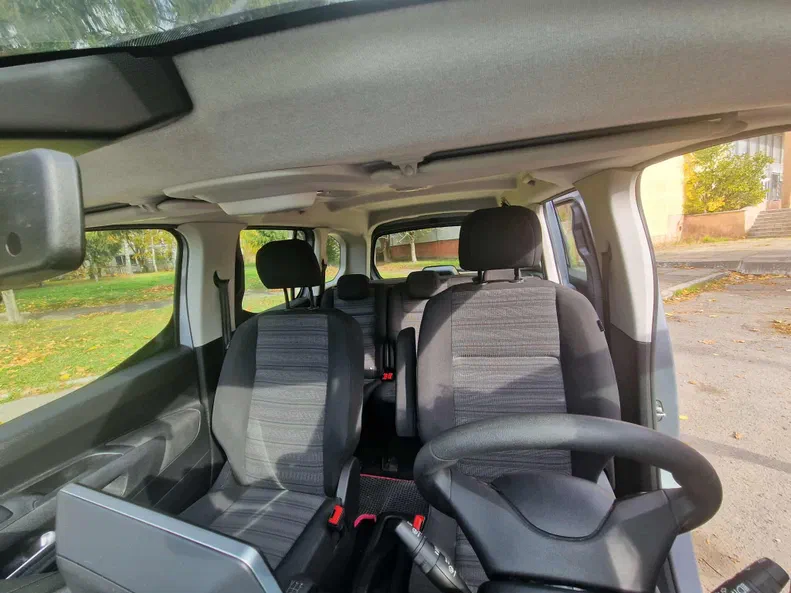 Opel Combo 2020 - 25