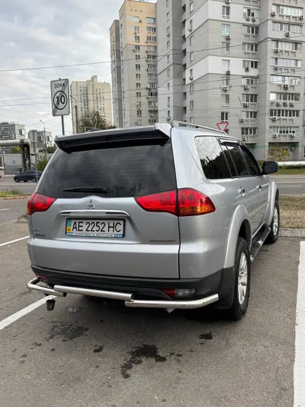 Mitsubishi Pajero Sport 2013 - 6