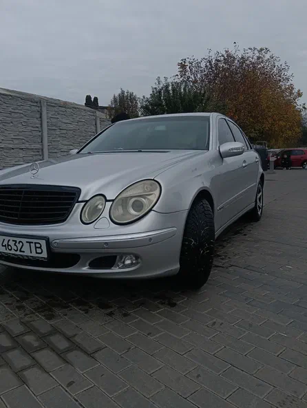 Mercedes-Benz E-Клас 2003 - 12