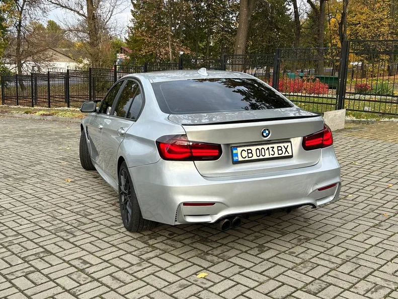 BMW 3 серія 2017 - 10