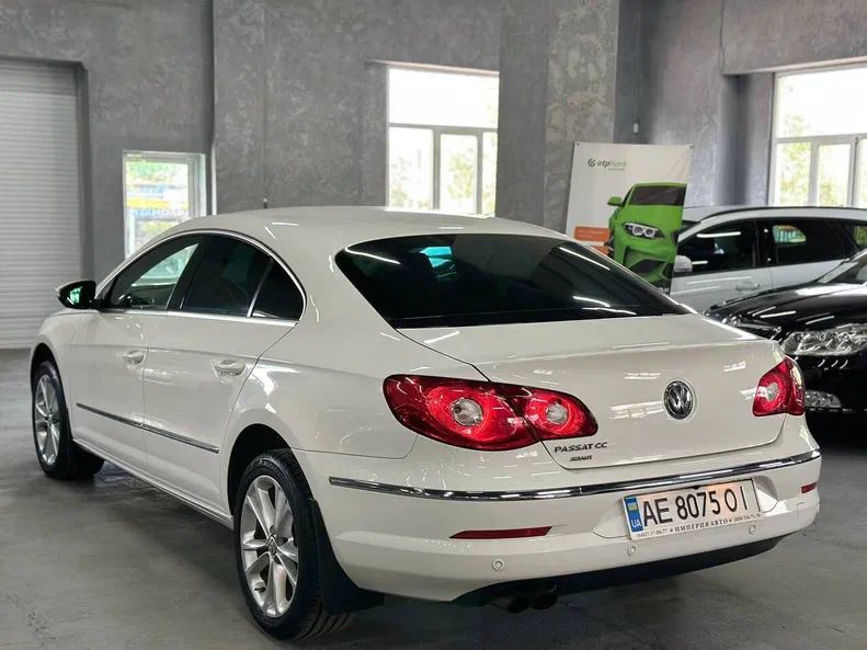 Volkswagen Passat 2011 - 17