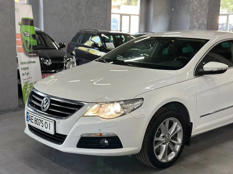 Volkswagen Passat 2011