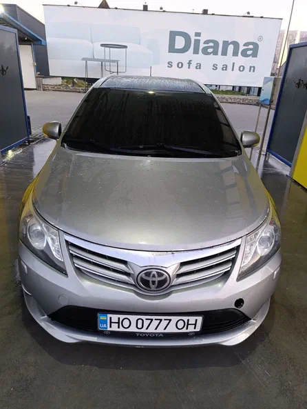 Toyota Avensis 2013 - 8