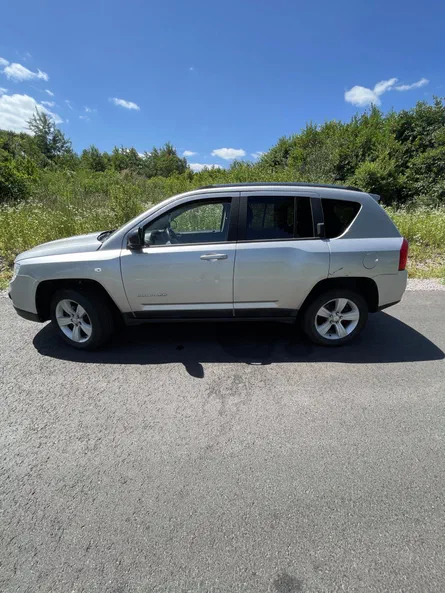 Jeep Compass 2011 - 21