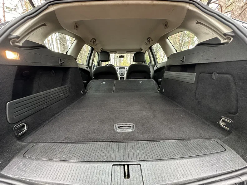 Opel Astra 2012 - 25