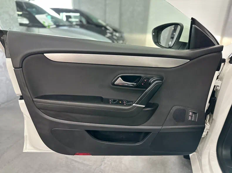 Volkswagen Passat 2011