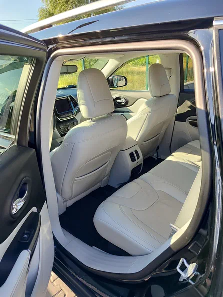 Jeep Cherokee 2019 - 8