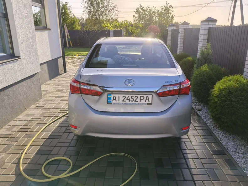 Toyota Corolla 2015 - 6