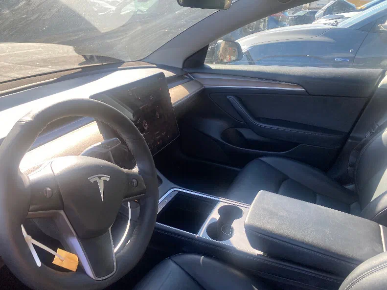 Tesla Model 3 2022 - 6