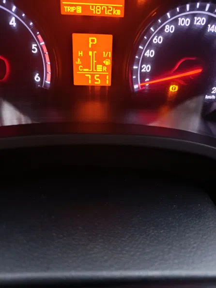 Toyota Avensis 2013 - 22