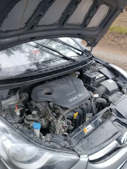 Hyundai Elantra 2012